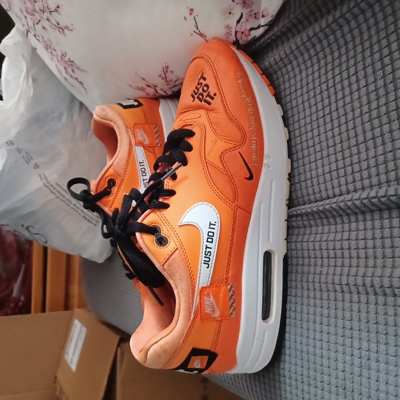 Nike Other - 😍😍Nike Air Max 1